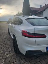 BMW X4 xDrive30d AT M Sport X M Sport X - BMW X4 von privat