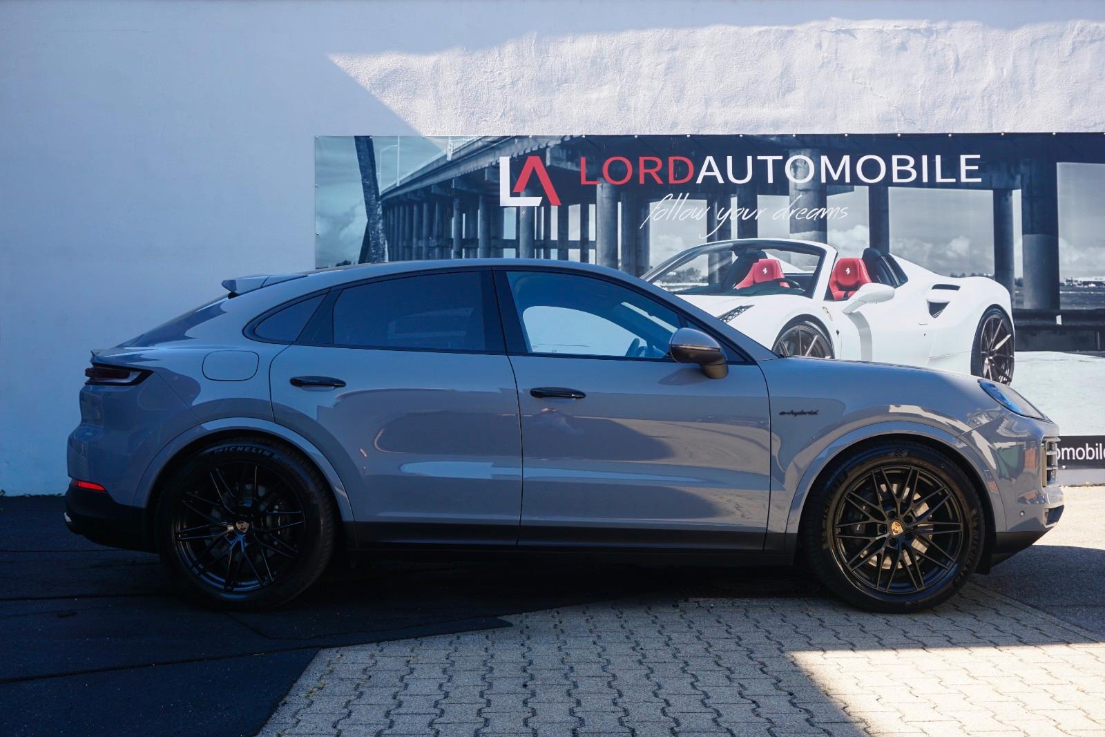Porsche Cayenne Coupe E-Hybrid*Arktikgrau*18Wege Sitze*