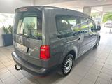 Volkswagen Caddy Maxi Kombi 2.0 TDI 1.Hand|AHK|Klima|Navi - Volkswagen Caddy Maxi in Düsseldorf