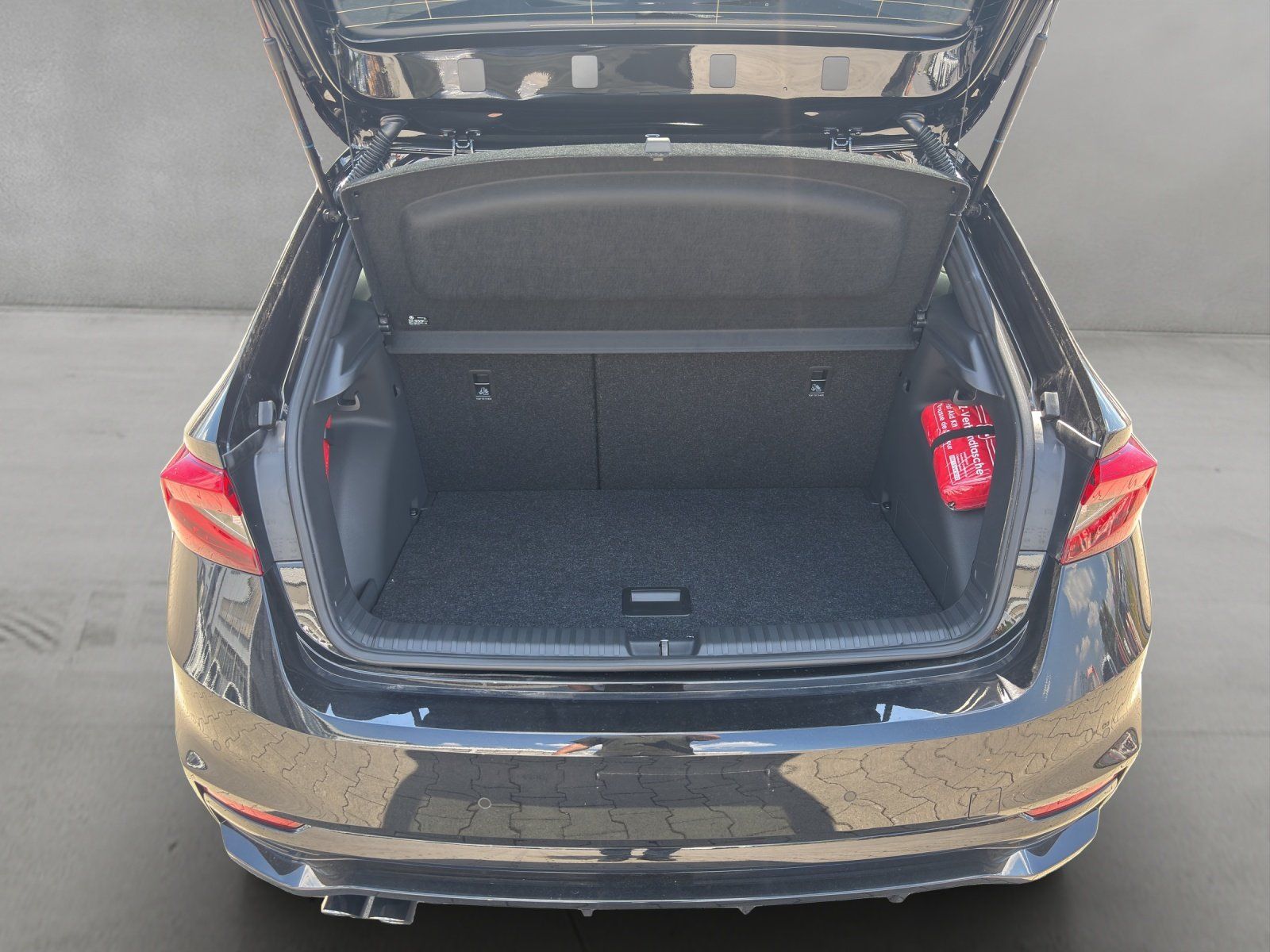 Fahrzeugabbildung SKODA Fabia 130 1,5 TSI 130 kW DSG MATRIX/ACC/RFK/RS