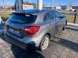 Mercedes-Benz A 180 - 8-fach bereift auf Aluf.- Diamantgrill - Mercedes-Benz: 1.8