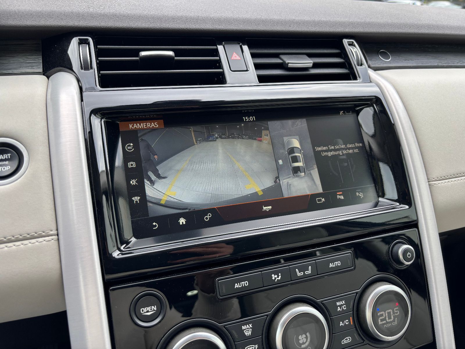 Fahrzeugabbildung Land Rover Discovery 5 HSE SDV6/7-SITZE/PANORAMA/EXCLUSIVE