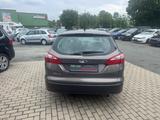 Ford Focus Turnier Titanium - Ford Focus aus 2011: Turnier