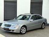Mercedes-Benz E 220 CDI Automatik ELEGANCE PDC AHK S-HEIZUNG - Mercedes-Benz E 220 aus 2004: Cdi