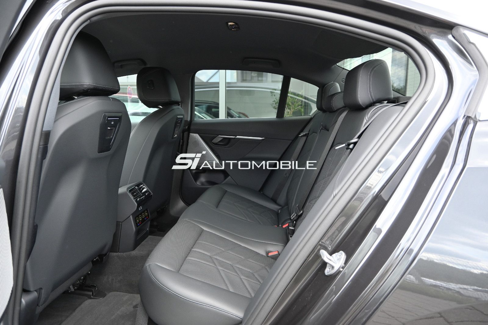 Fahrzeugabbildung BMW 530e °UVP 84.740€°ACC°AHK°SITZBELÜFT°360°HARMAN°