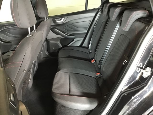 Fahrzeugabbildung Ford Focus ST-Line 1.5 Turnier Autom/Navi/Kamera/PDC