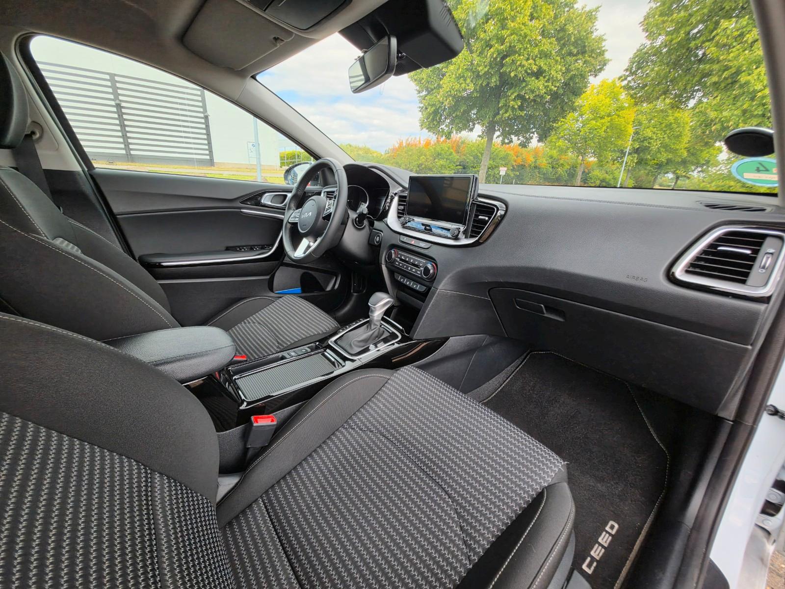 Kia Ceed SW 1.4 DSG Spirit Edition 2025