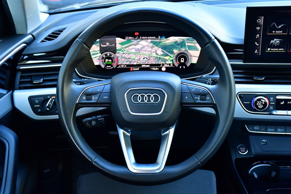 AUDI A4 2024
