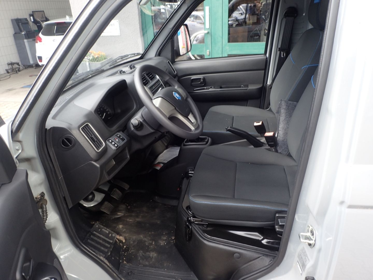 Fahrzeugabbildung Piaggio Porter NP6 TW Kipper LR 3,08m Pritschenlänge LPG