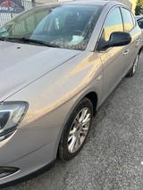 Lancia Delta 1.6 MJT DPF Selectronic Platino - Lancia Delta: Automatik