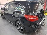 Mercedes-Benz B 220 4Matic,Alcantara,Led,AMG-Paket,Ahk,Pdc,Top - Mercedes-Benz B 220: 4matic