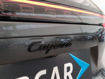 Porsche Cayenne - 11