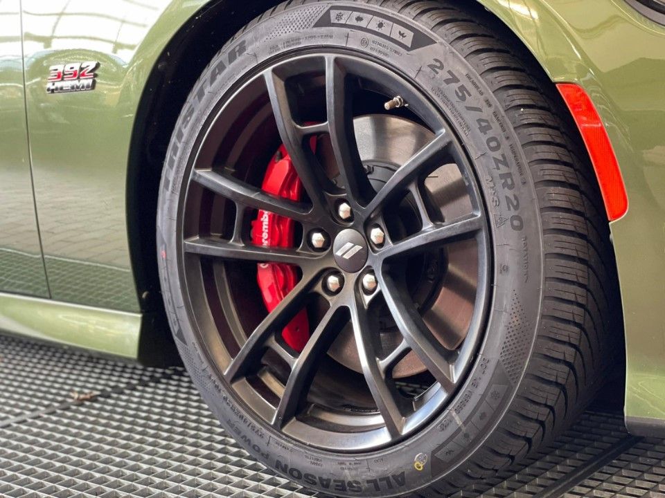 Fahrzeugabbildung Dodge Charger 2020er 6.4 SRT Scatpack Schiebedach
