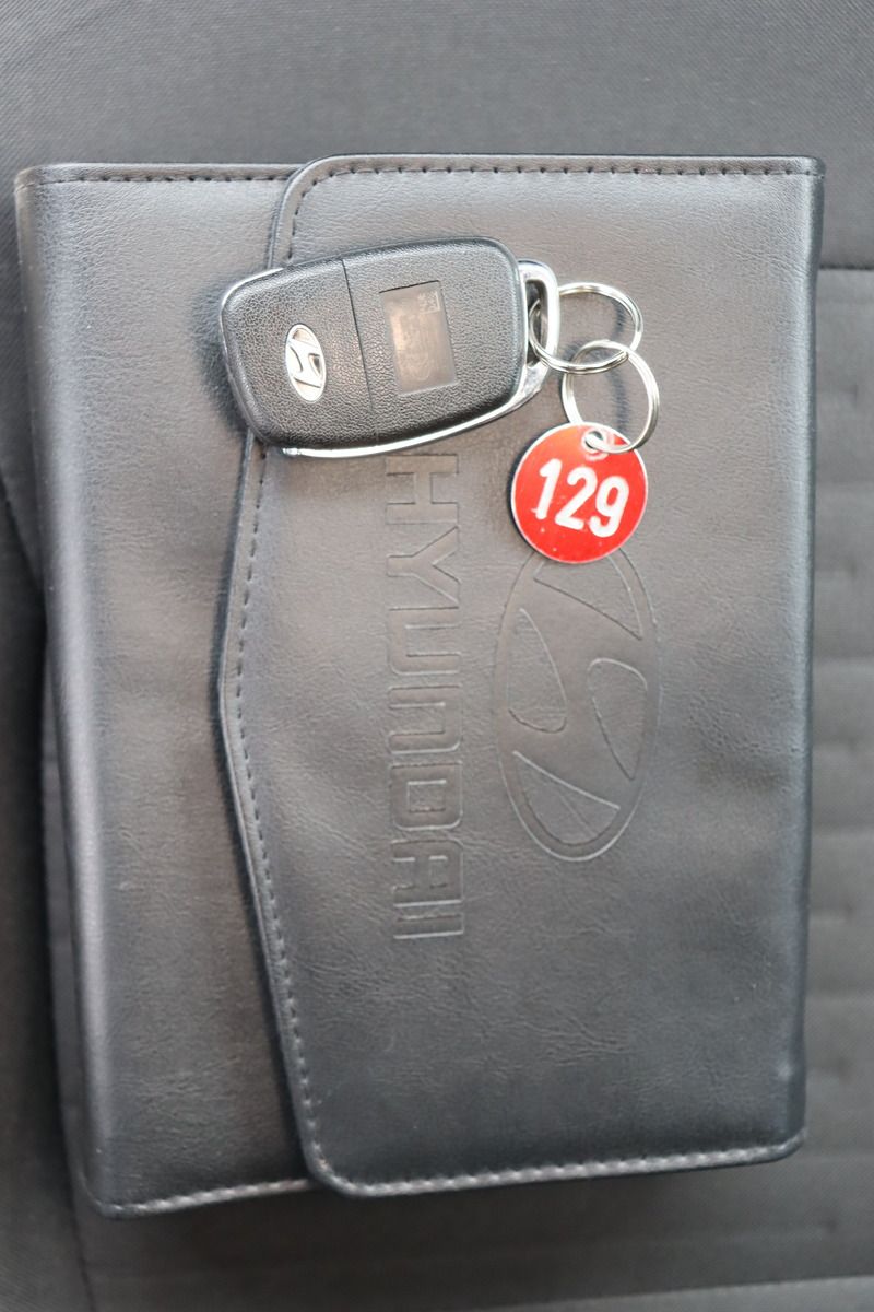 Fahrzeugabbildung Hyundai i10 * DAB * Navi * Lenkradhzg. * Rückfahrk.