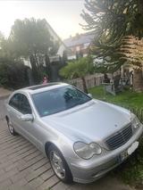 Mercedes-Benz C 240 V6 Avantgarde  - Mercedes-Benz 240 aus 2000