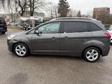 Ford Grand C-MAX Titanium*Aut*AHK*Navi*7 Sitze - Ford Grand C-Max Titanium mit Diesel-Antrieb