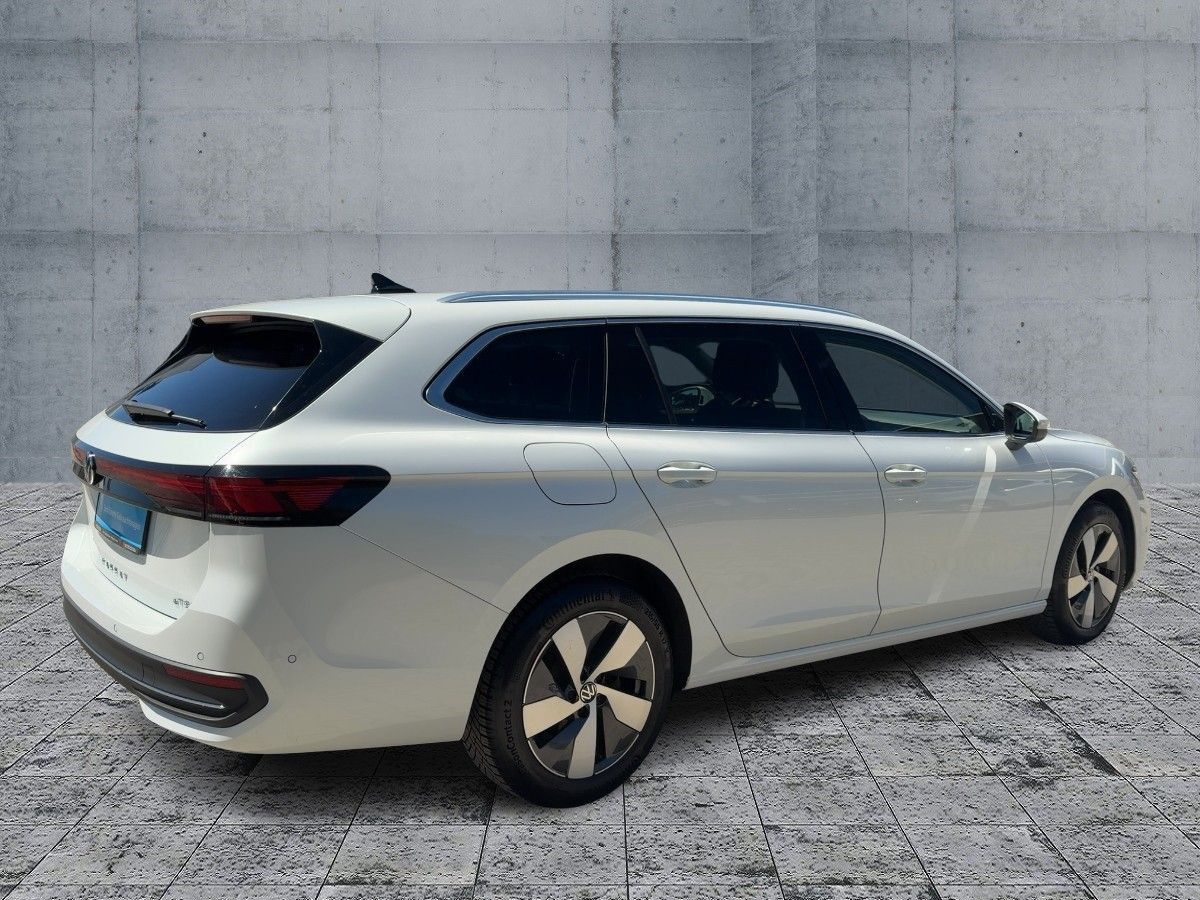 Volkswagen Passat Variant - Bild 6