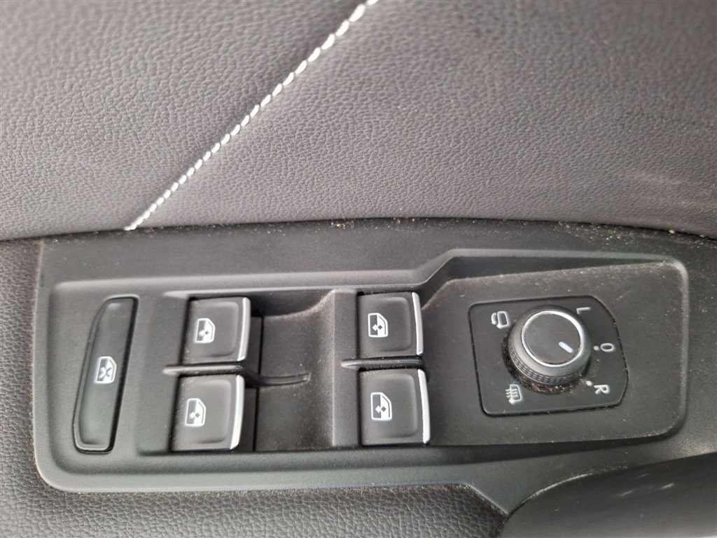 Volkswagen Tiguan R-Line 2.0 TDI 4MOTION DSG IQ.LIGHT Pano, миниатюра 15