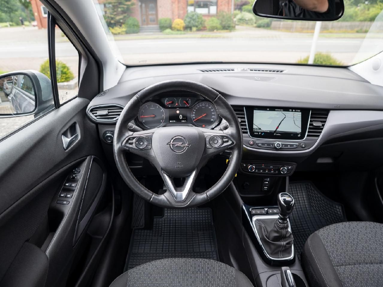 Fahrzeugabbildung Opel Crossland Edition
