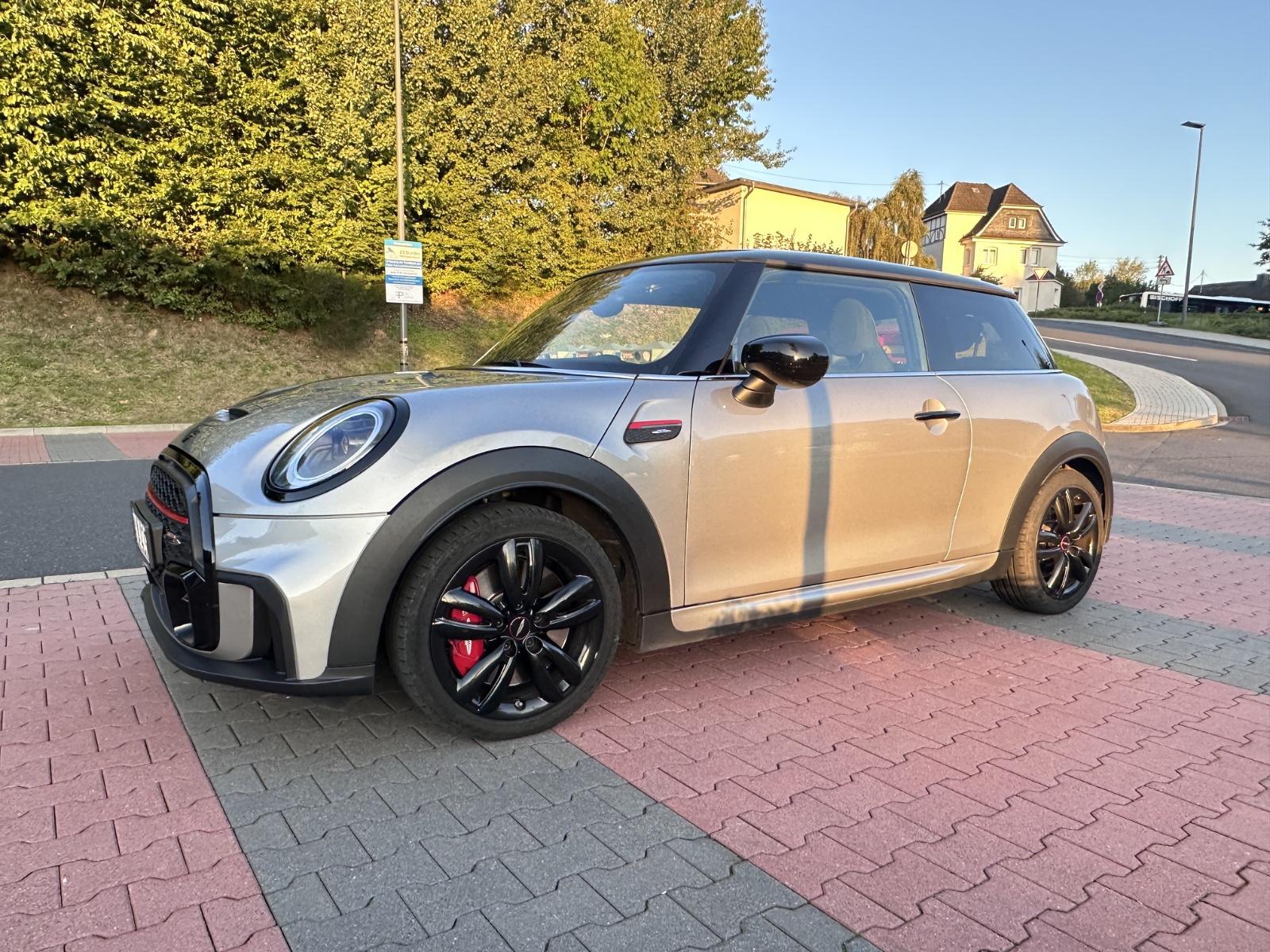 MINI John Cooper Works Coupé
