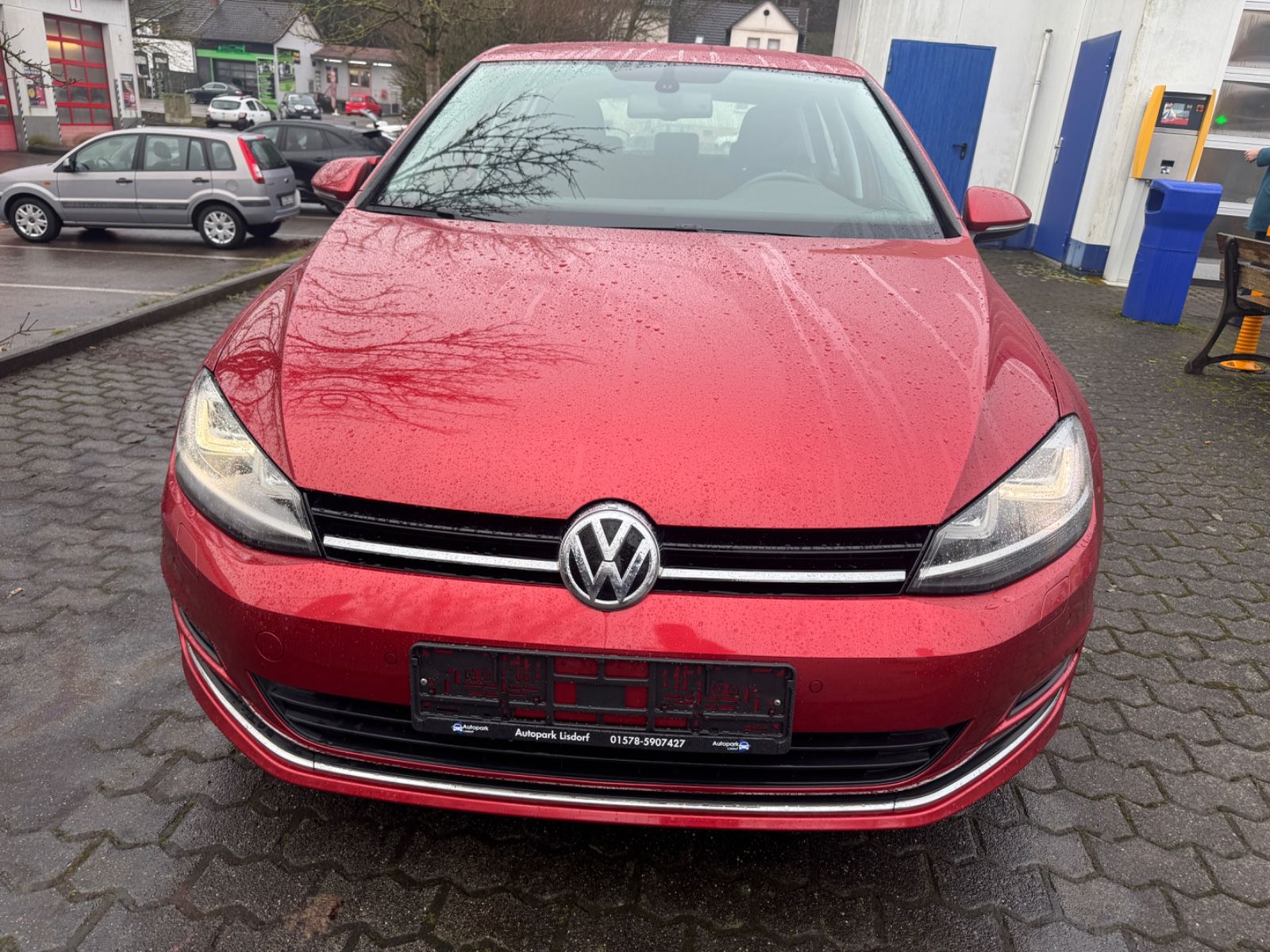Fahrzeugabbildung Volkswagen Golf VII Lim. Highline BMT Leder+Bluetooth+Xenon