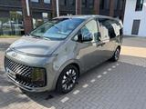 Hyundai STARIA  Signature 7Sitzer AHK/5J Garantie/8fach - Hyundai STARIA von privat