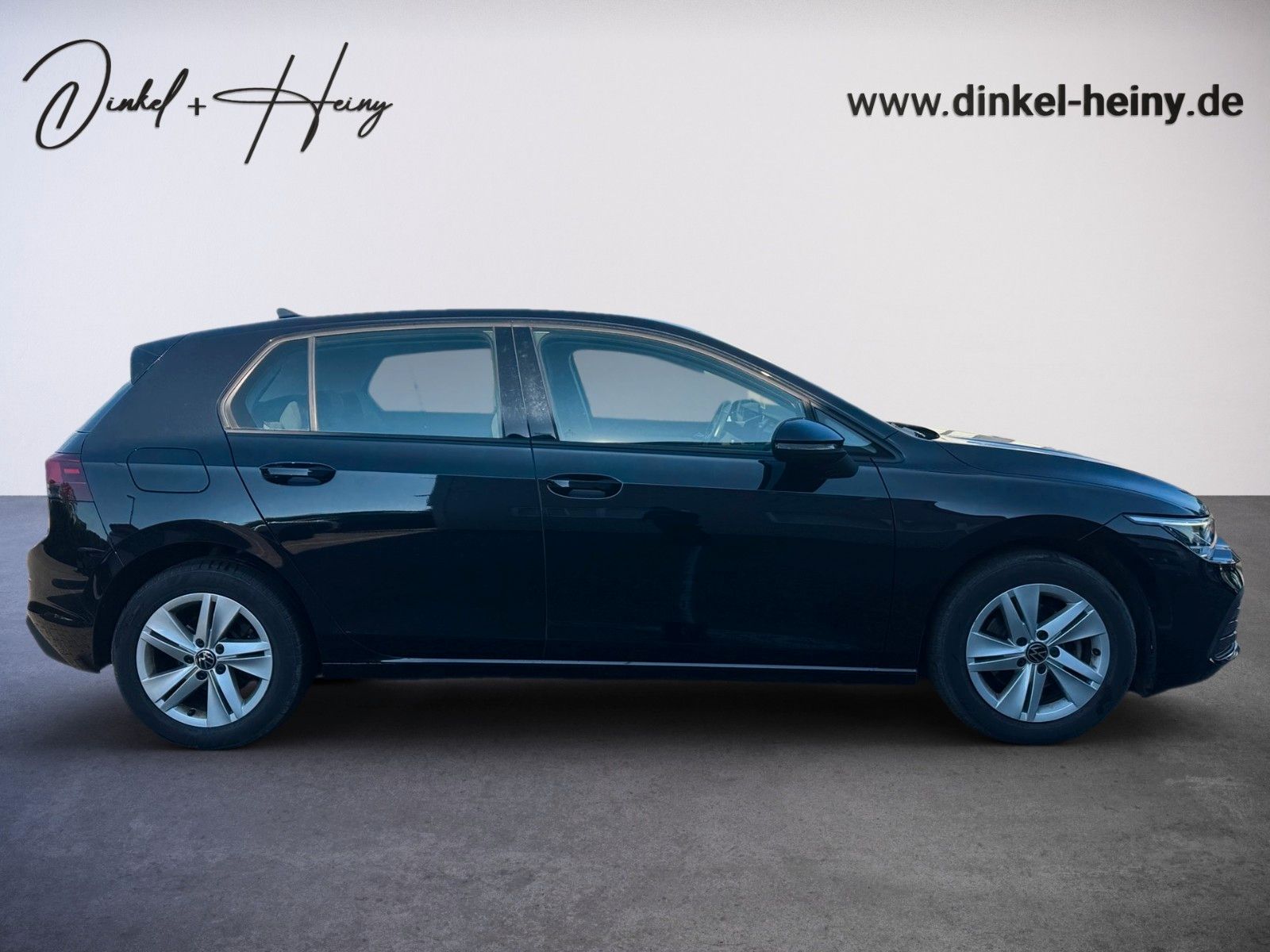 Fahrzeugabbildung Volkswagen Golf VIII Lim. Life 1.0 TSI