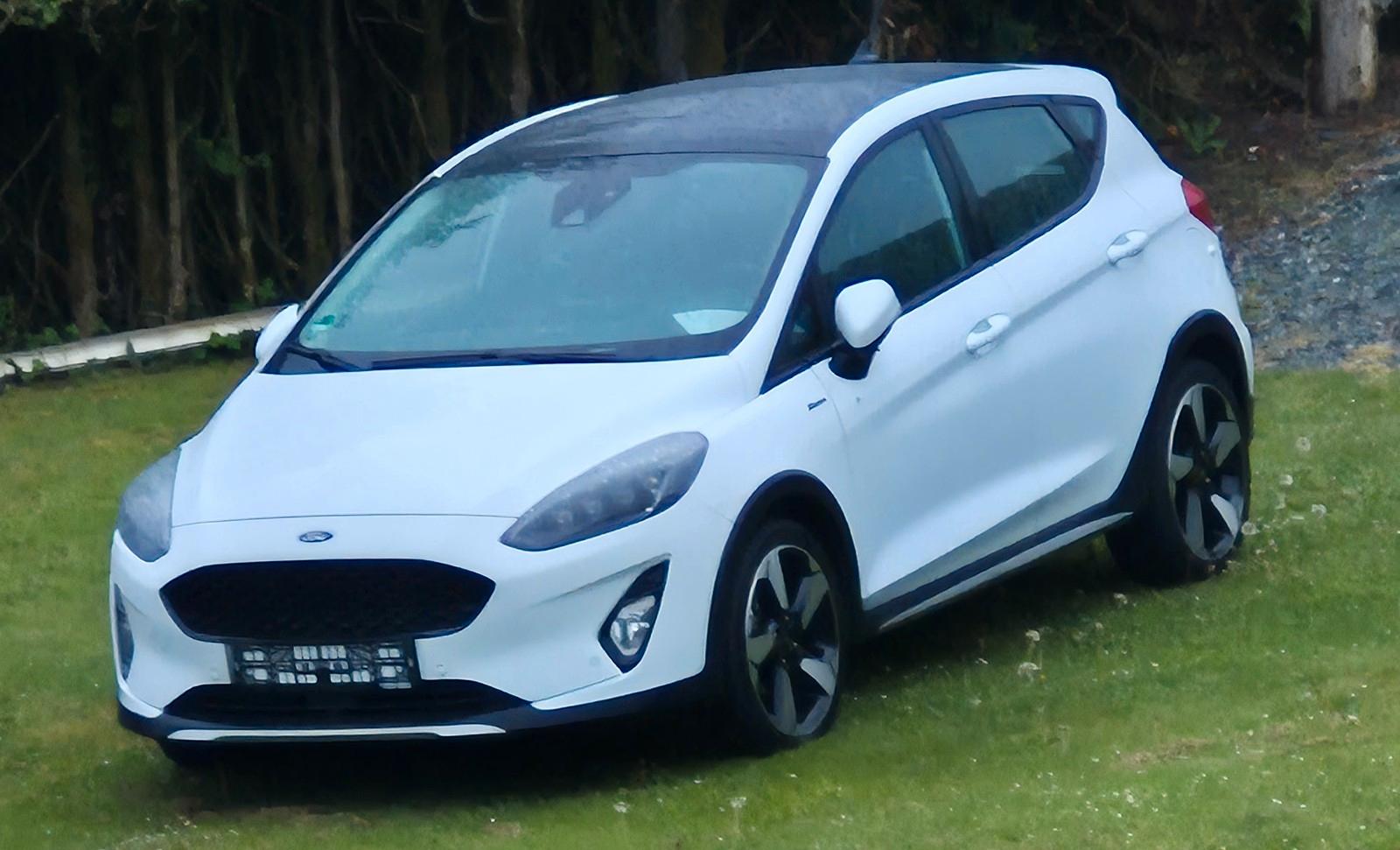 Ford Fiesta Active X ACC Panno LED M Hybrid 155PS B&O