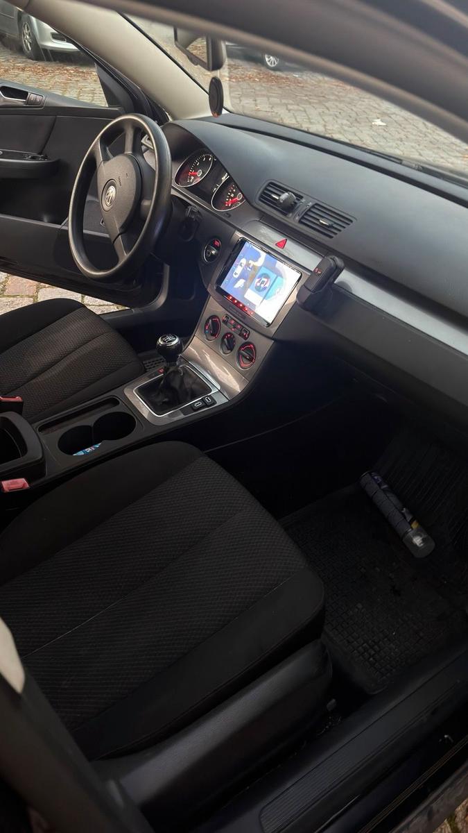 Volkswagen Passat 2009 — photo 9
