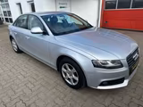 Audi A4 Lim. Attraction/SHZ/PDC/LMF/KLIMAAUT/TEMP - Audi A4: Attraction
