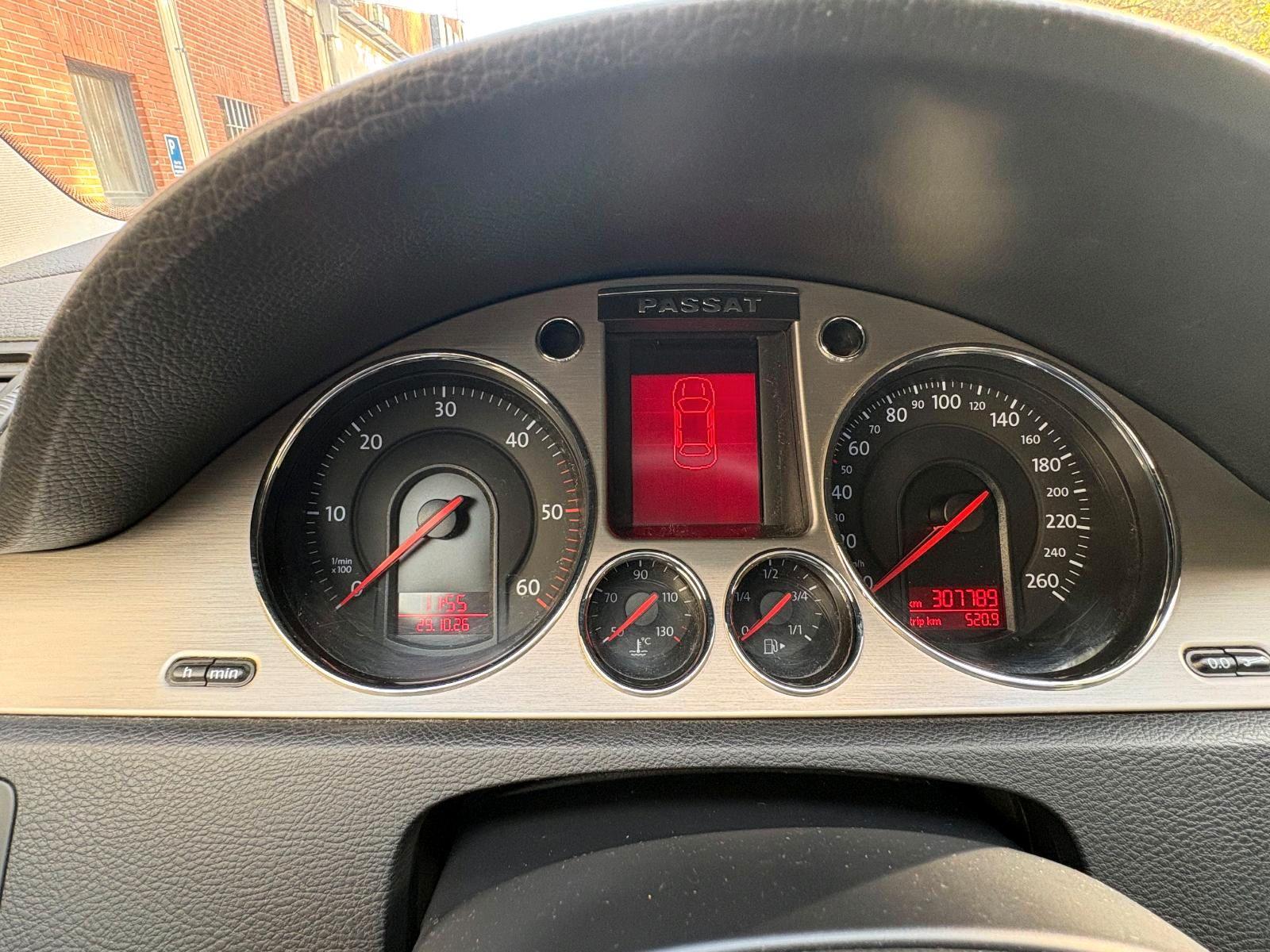 Volkswagen Passat 2006 — photo 15