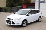 Ford Focus Turnier Titanium <Navi / Xenon> - Ford Focus aus 2011: Kombi
