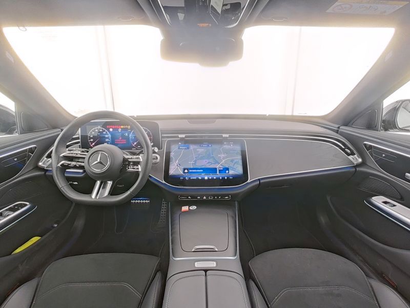 MERCEDES-BENZ E-Class 2026