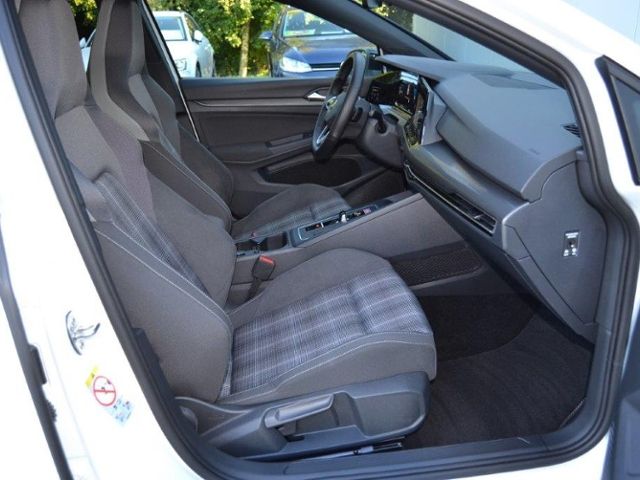 Golf VIII GTD 2.0 TDI DSG BLACK-STYLE-EXTER./LED