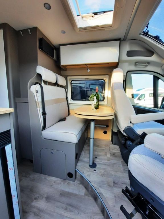 Fahrzeugabbildung LMC Innovan 600 Verfüg./Sparen Sie 16.831,- €