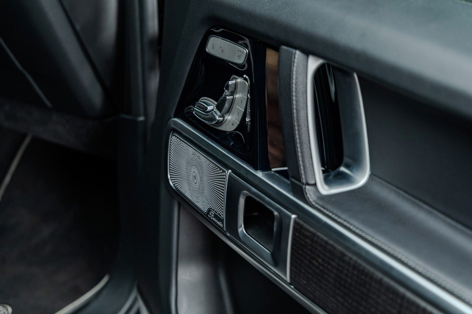 Fahrzeugabbildung Mercedes-Benz G 500 + Brabus + Burmeister + Standheiz. + Carbo