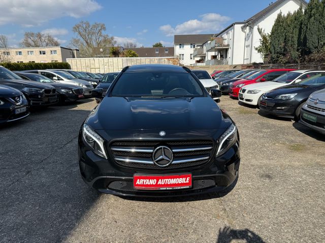 Mercedes-Benz GLA 200 CDI *Automa*Klima*Panorama*Xen*Leder*EU6