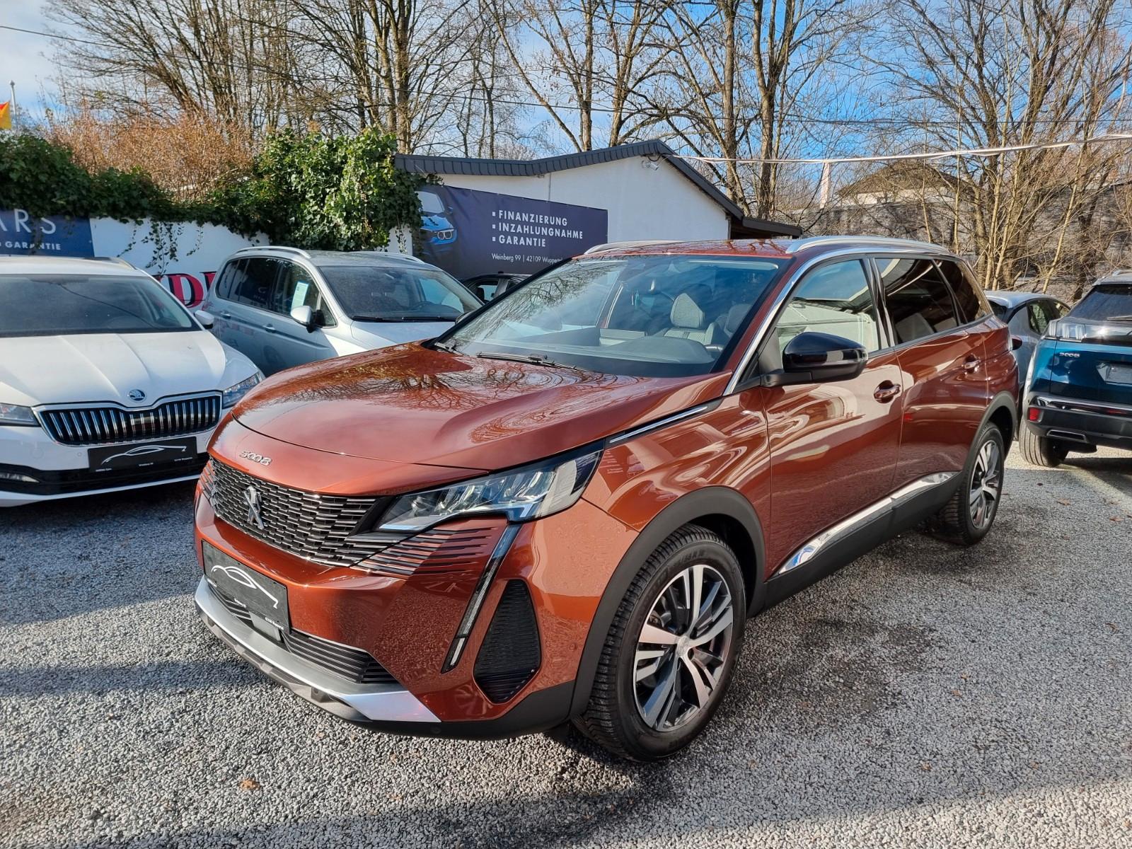 Peugeot 5008 PureTech ALLURE/ 7 SITZER/ AHK / NAVI/ LED