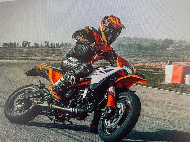 KTM 390SMC R