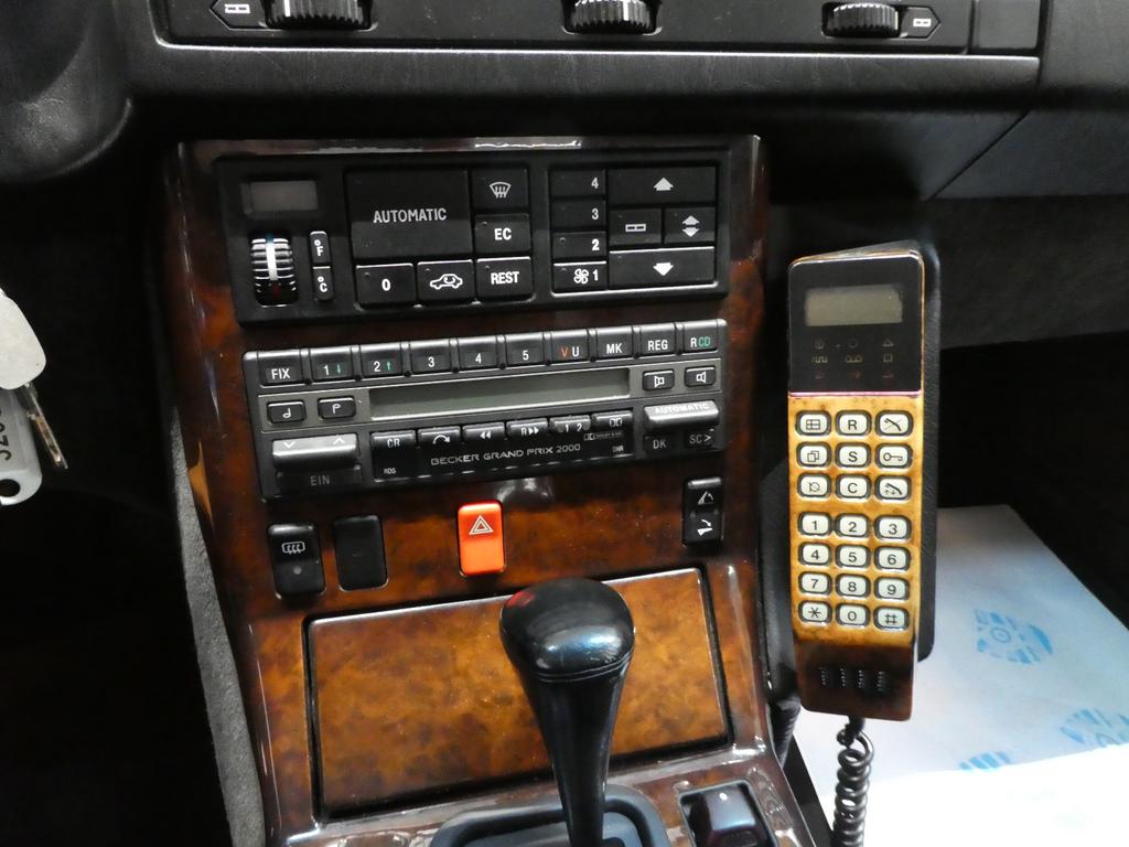 Mercedes-Benz SL 320