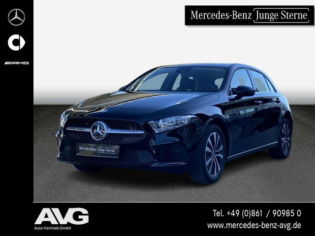 Mercedes-Benz A 250 e KL AMBIENTE RFK MBUX NAVI KLIMA DAB