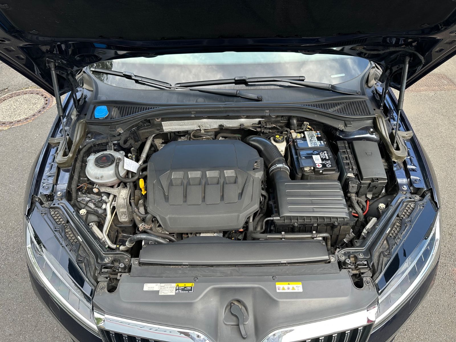 Skoda Superb Combi L&K 4x4 Leder Standhzng AHK Pano foto 24