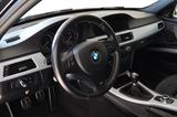 BMW 330i Touring M-Sportpaket 1.Hand |Navi |Glasdach - BMW 330 Touring Kombi Gebrauchtwagen