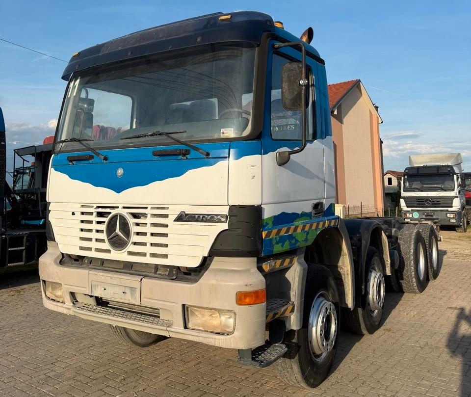 Iveco ACTROS 4140 8x4 chassis - big axle