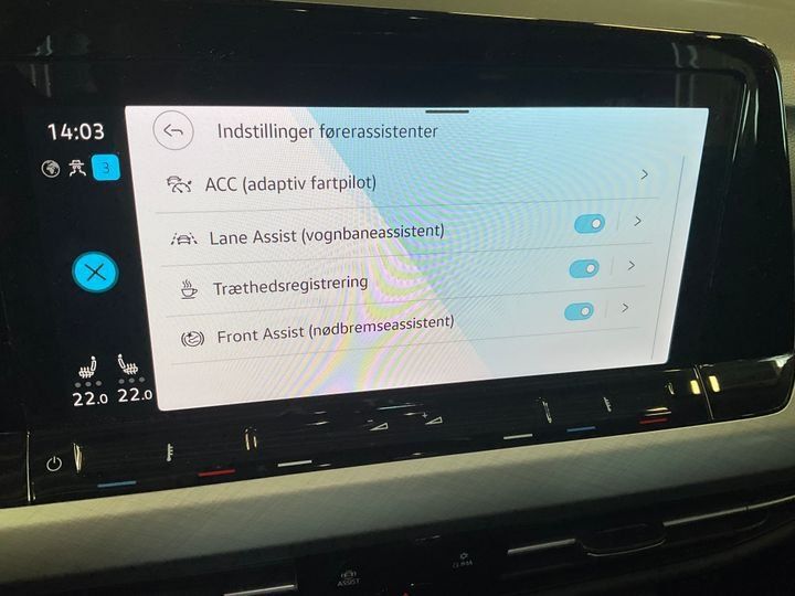 Fahrzeugabbildung Volkswagen Golf Life TSI *Cam*PDC*LED*Sitzhzg*App*ACC*XDS*