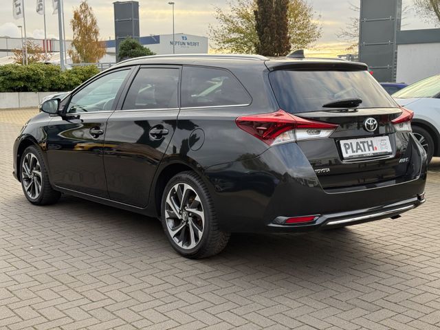 Toyota Auris  Touring Sports Design Edition