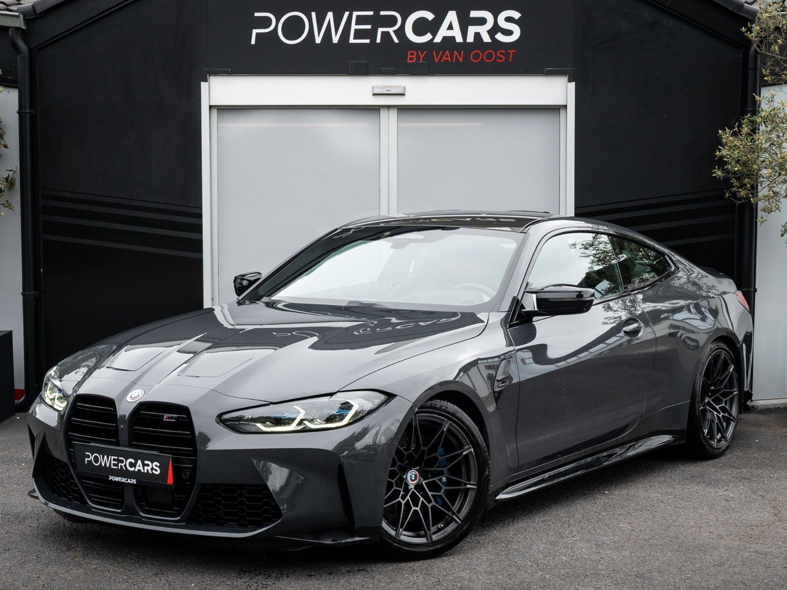 BMW M4 COUPE | 50 JAHRE EDITION | EXCLUSIVE imagem 2