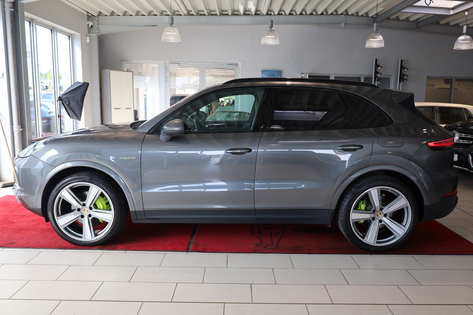 Porsche Cayenne E-Hybrid imagem 2