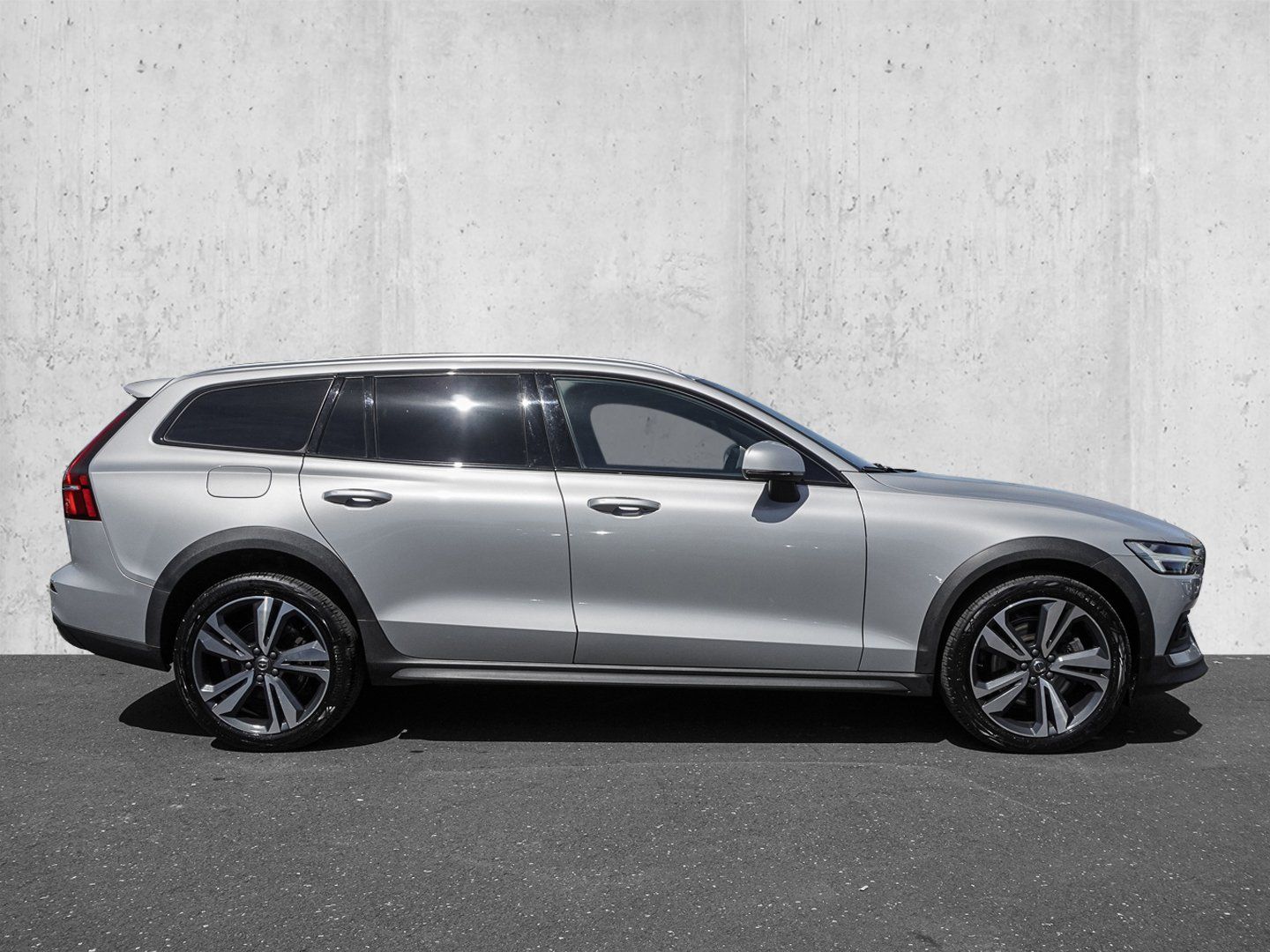 Volvo V60 Cross Country B4 D AWD Plus Bright AHK H&K foto 5