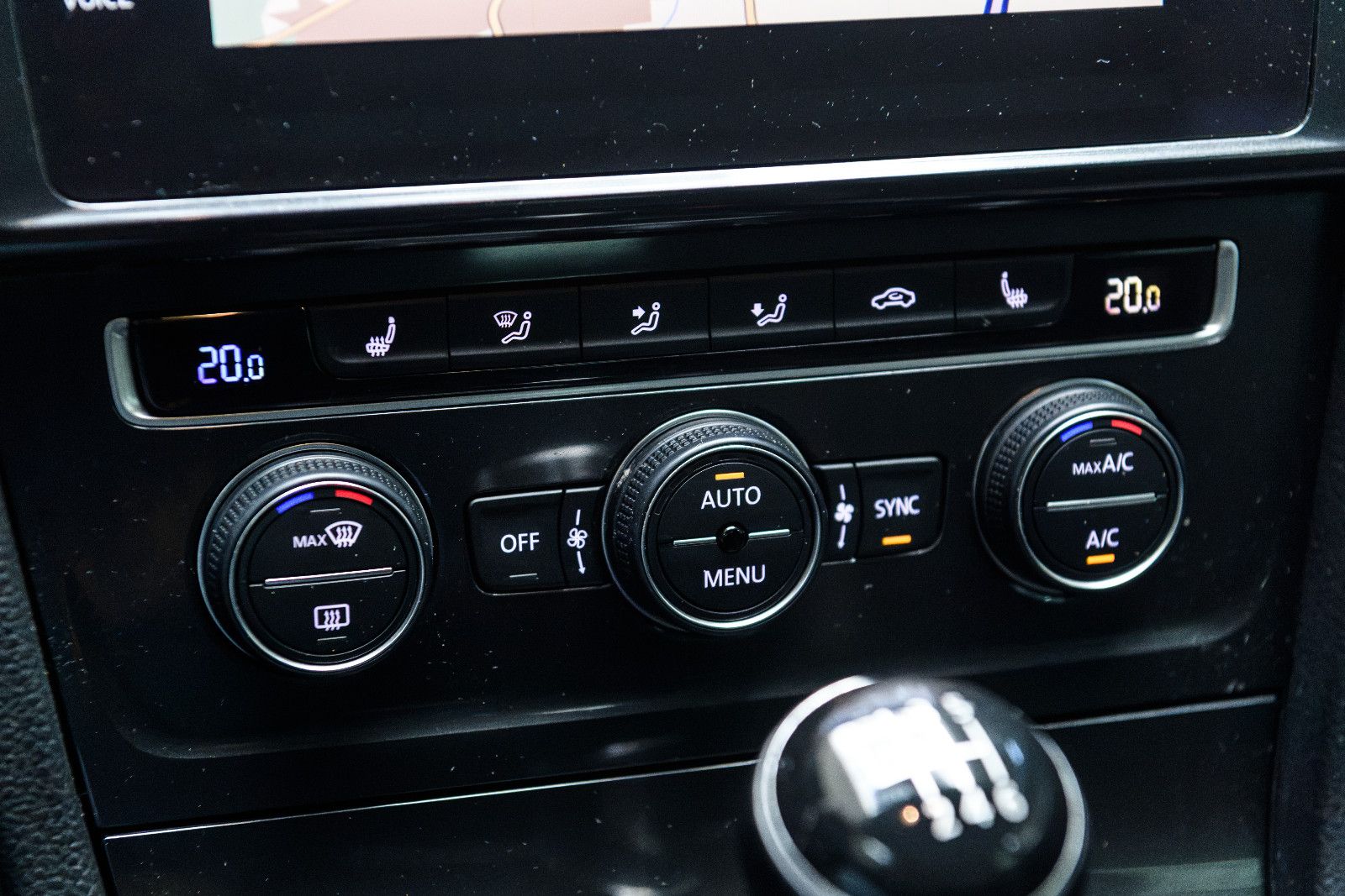 Fahrzeugabbildung Volkswagen Golf VII Variant+R-LINE+AHK+SHZ+NAVI+RFK+GJR